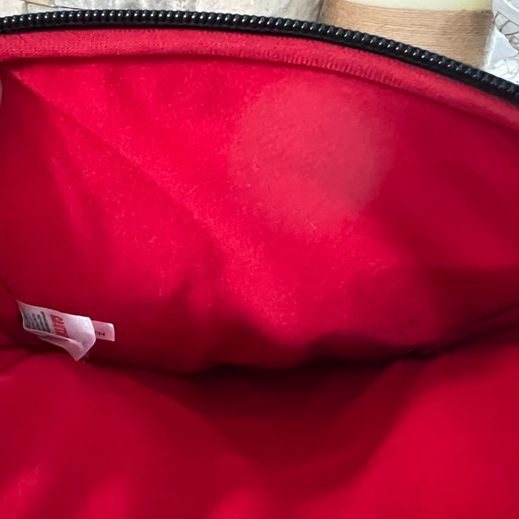 New In package Disney Parks Mickey and Minnie Tech gear iPad/tablet case - Picture 3 of 4